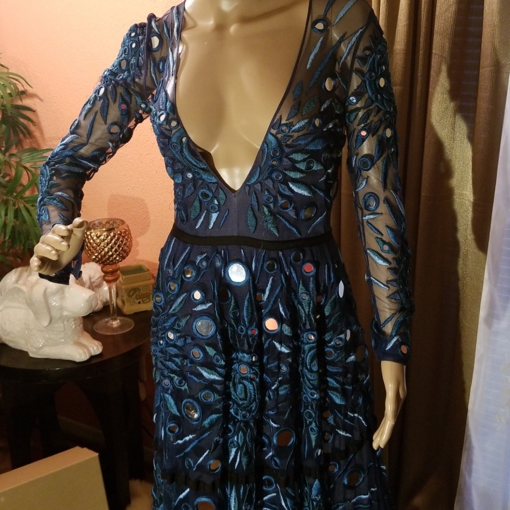 Burberry Runway‎ porsom gown embroidered with mirrors - Picture 4 of 10